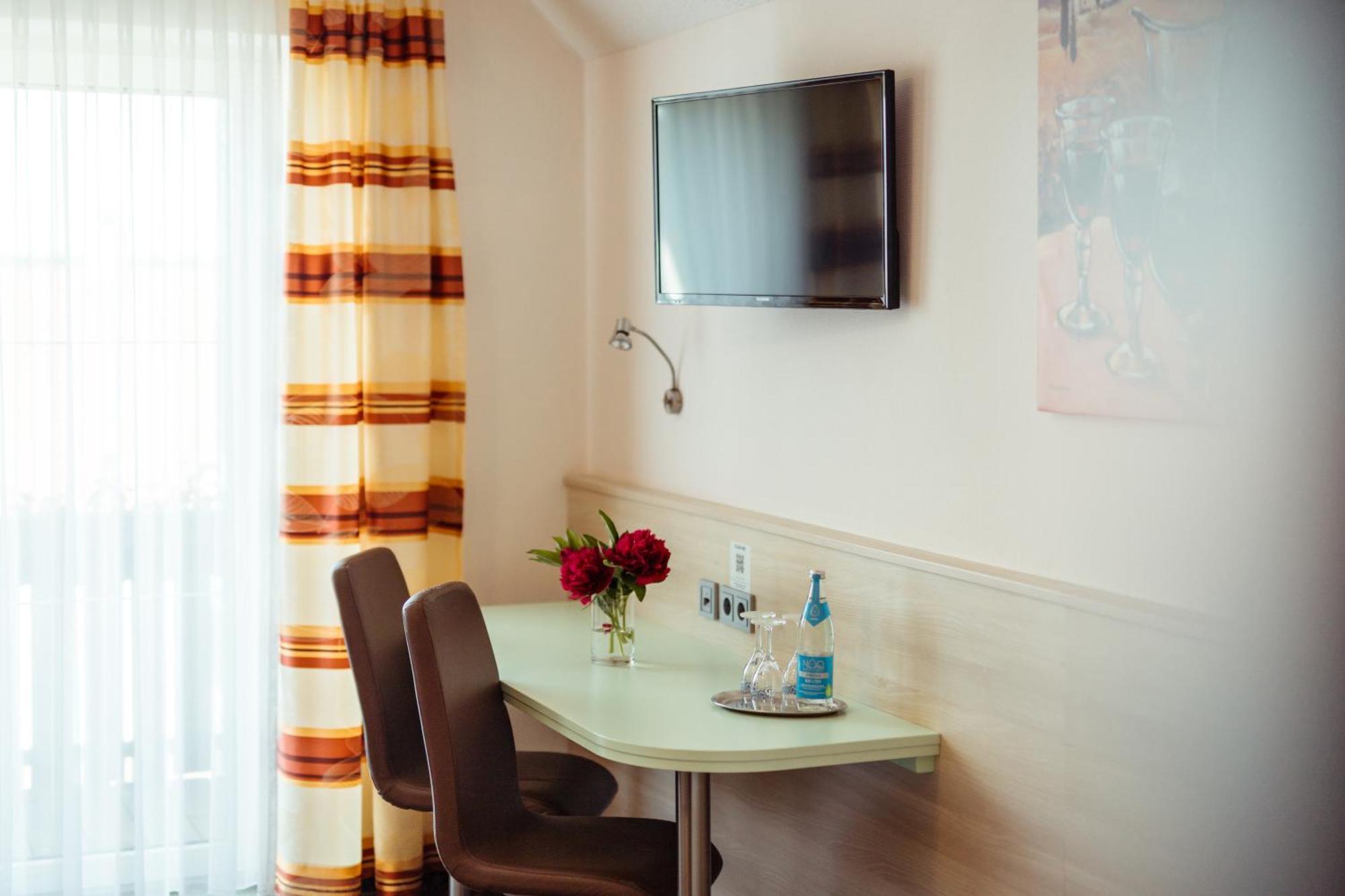 Hotel Sonnental Neusorg Buitenkant foto